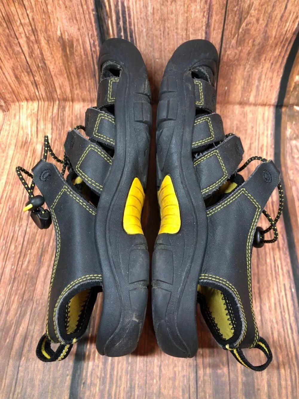 KEEN Big Boys 6 / 38.5 Newport Black Yellow Waterproof Sport Sandals